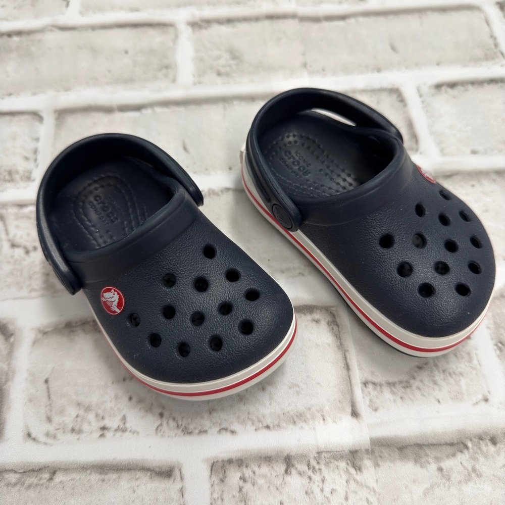 CROCS Kids sz C4 (1-2 years)Navy with Red & White Trim.